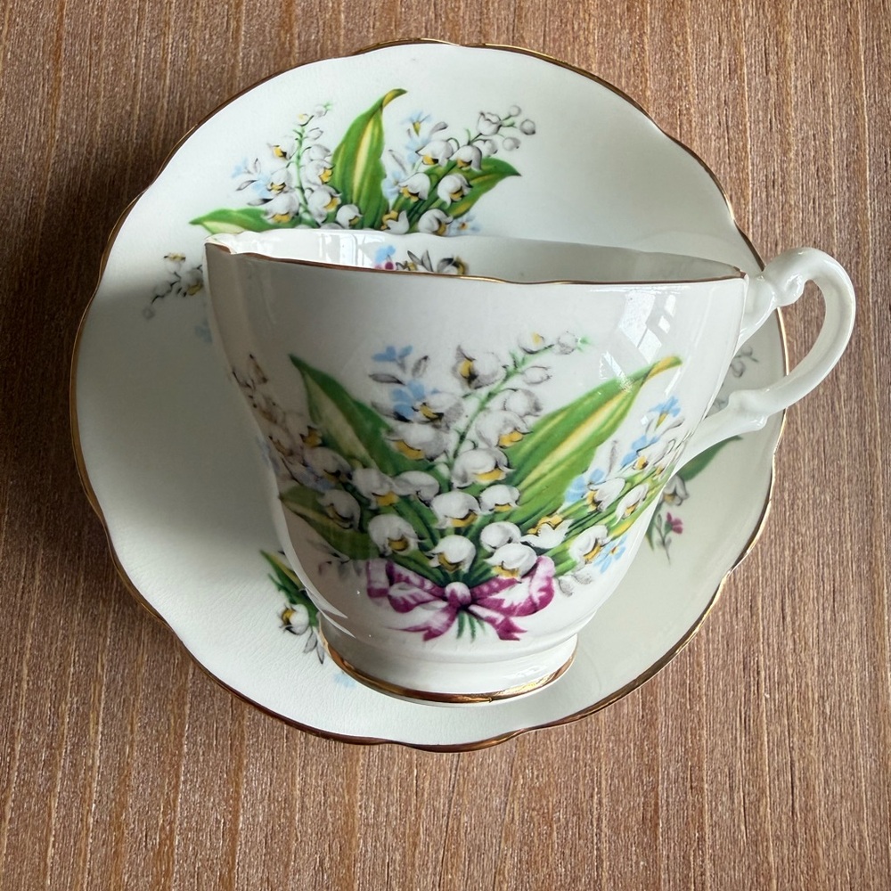 Vintage 1950’s Regency Bone China Tea Cup & Saucer - Lily of the Valley Bouquet